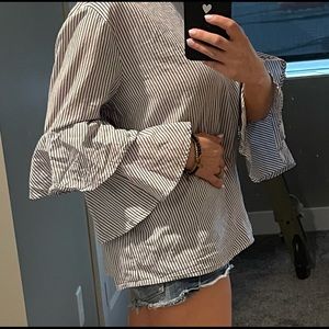 Beachlunchlounge Striped Blouse ruffled sleeves
